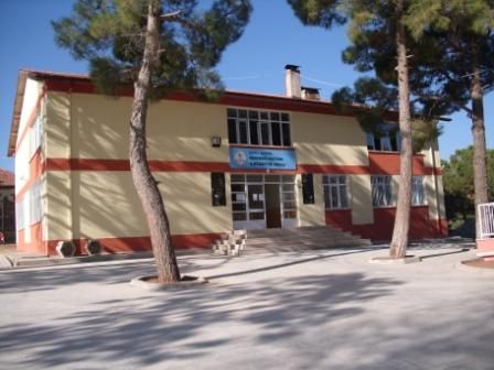 Dedebağı Atatürk Ortaokulu 