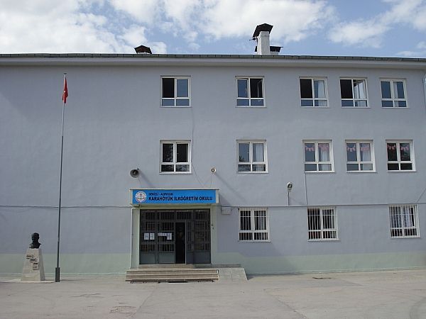 Karahöyük İlkokulu 