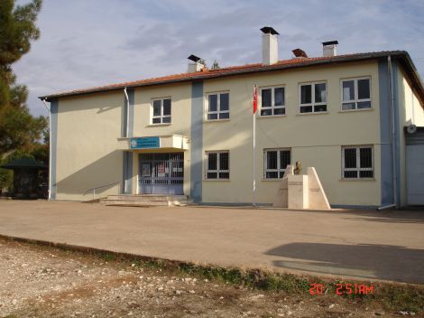 Kutlubey Şehit Er Atakan Caran İlkokulu 