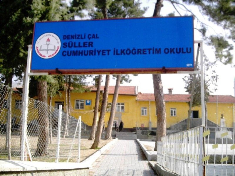Gazi İlkokulu 