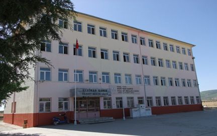 Çivril Keriman Kamer Ticaret Meslek Lisesi 