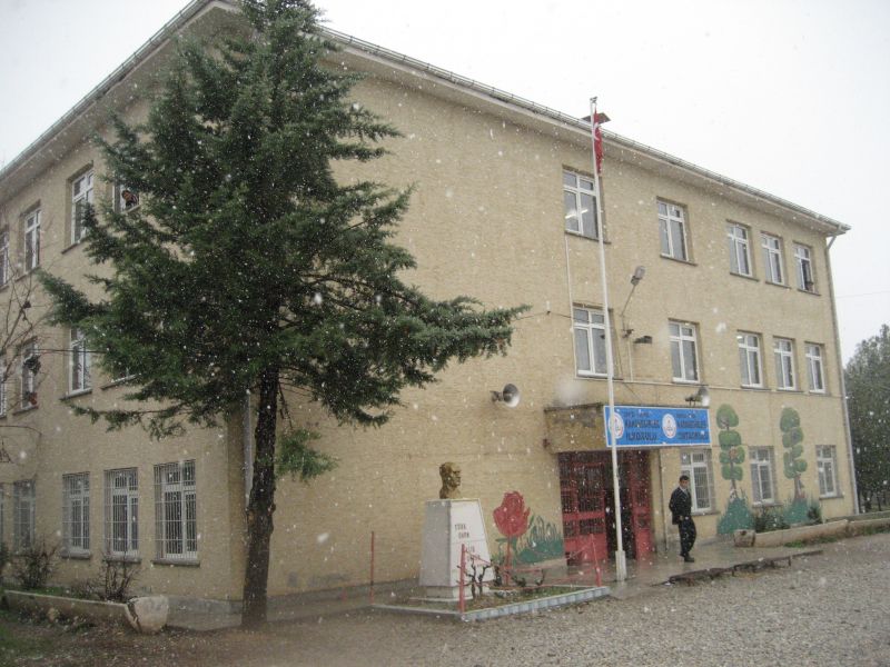 Karabedirler Ortaokulu 