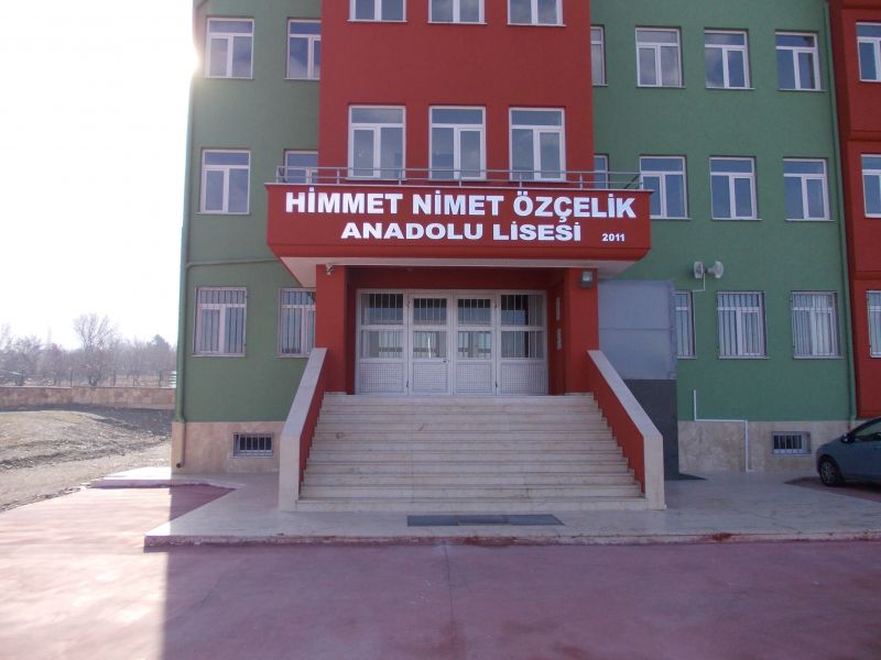 Himmet-Nimet Özçelik Anadolu Lisesi 