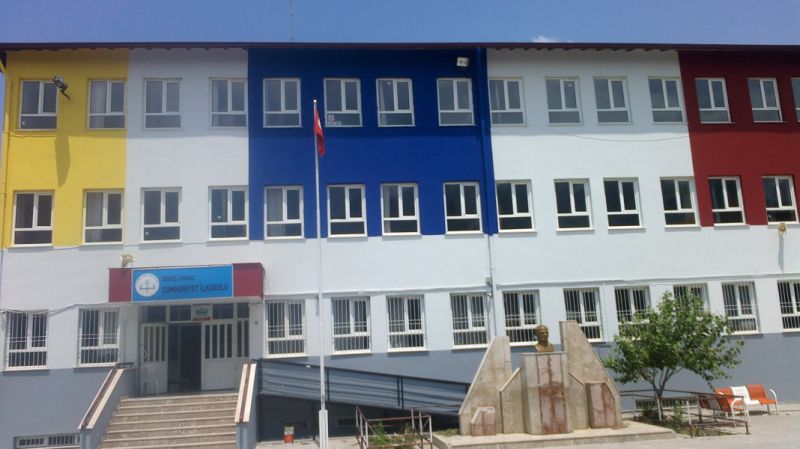 Dereçiftlik İlkokulu 