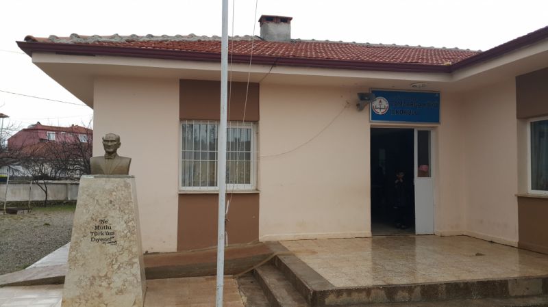 Çamlarca İlkokulu 