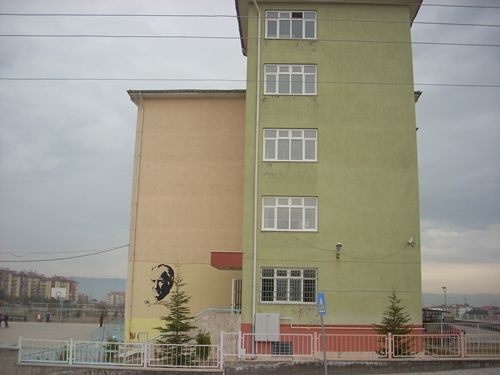 Şehitler Ortaokulu 