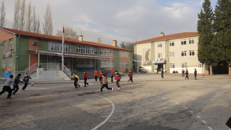 Raşit Özkardeş İlkokulu 