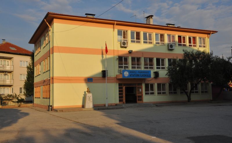 Atatürk İlkokulu 