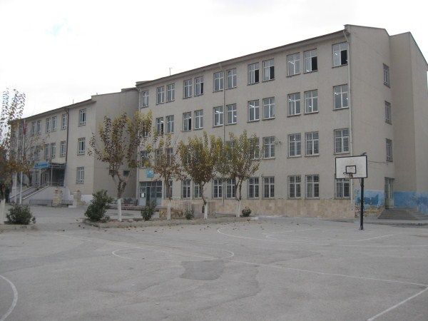 Hulusi Kulaklı Ortaokulu 