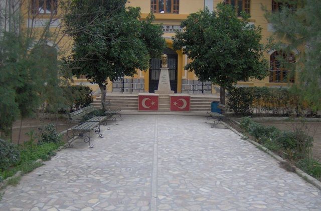 Gazi İlkokulu 