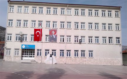 Atatürk Ortaokulu 