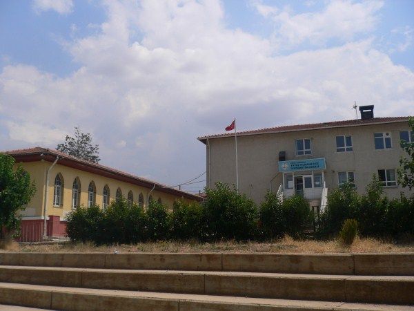 Yavuz Yıldırım Ekiz Ortaokulu 