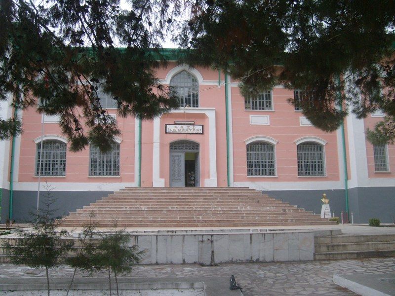 Gazi İlkokulu 