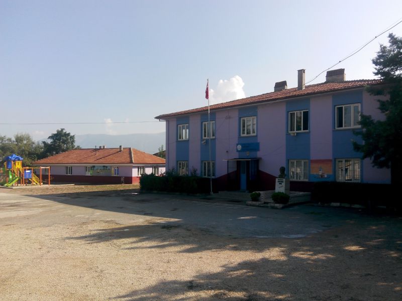 Sarıabat İlkokulu 