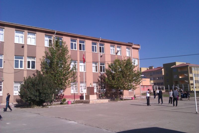 Güler Şevki Özbek Lisesi 
