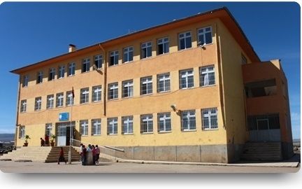 Övündüler Tokaçli Mezrasi Ortaokulu 