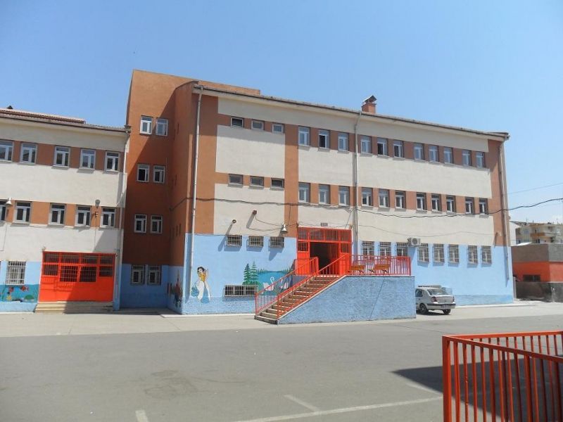 Fatih İlkokulu 