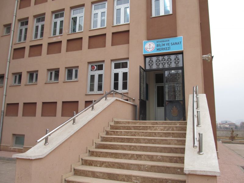 Diyarbakir Bilim Ve Sanat Merkezi 