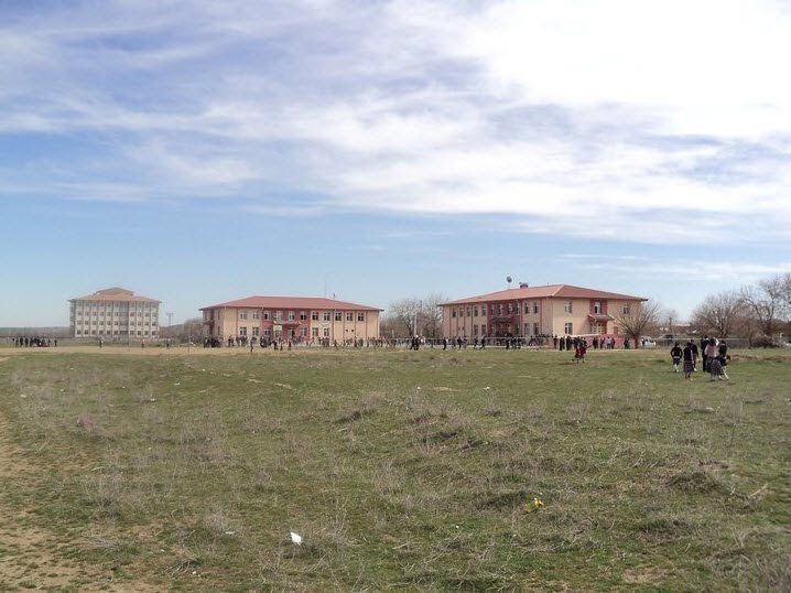 Tepe Dicle İlkokulu 
