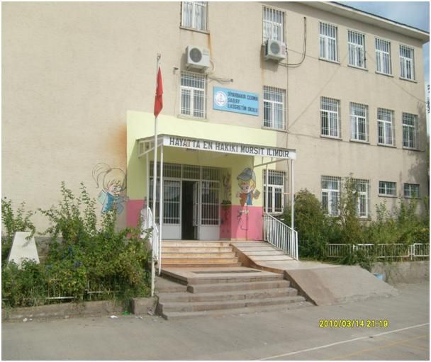 Saray İlkokulu 