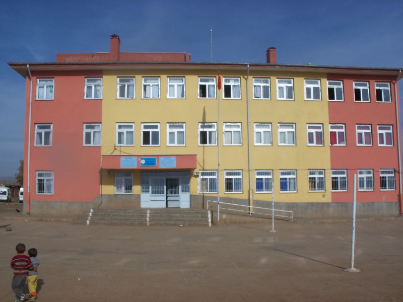 Karasungur İlkokulu 