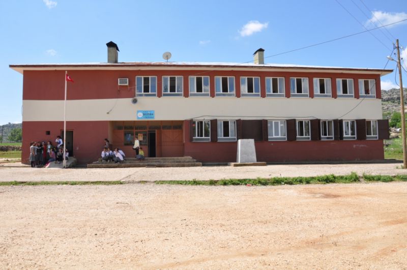 Bozoba Ortaokulu 