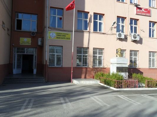 Kayapınar Yunus Emre Anadolu İmam Hatip Lisesi 
