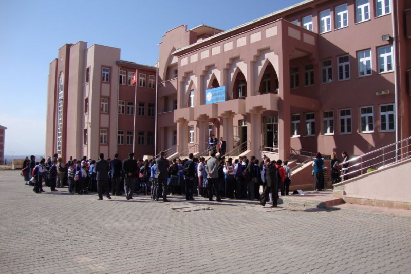 Evliya Çelebi Ortaokulu 