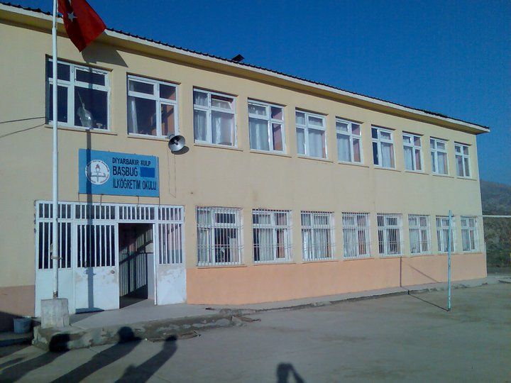 Başbuğ İlkokulu 