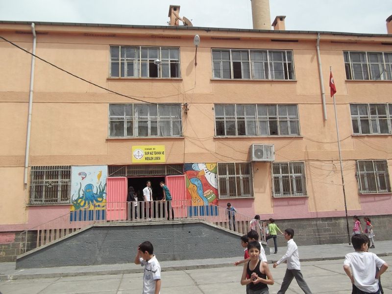 Sur Mesleki Ve Teknik Anadolu Lisesi 