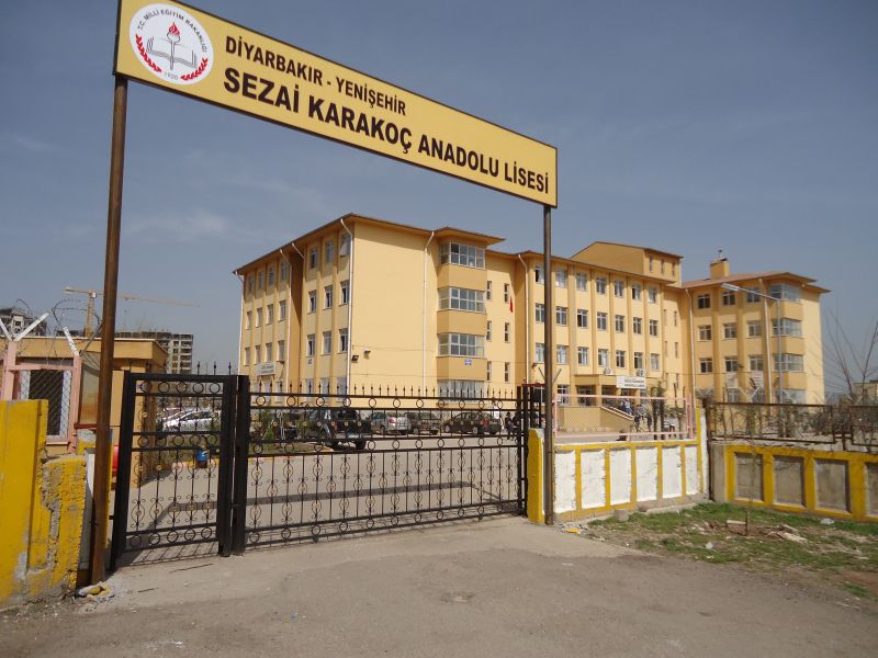 Sezai Karakoç Anadolu Lisesi 
