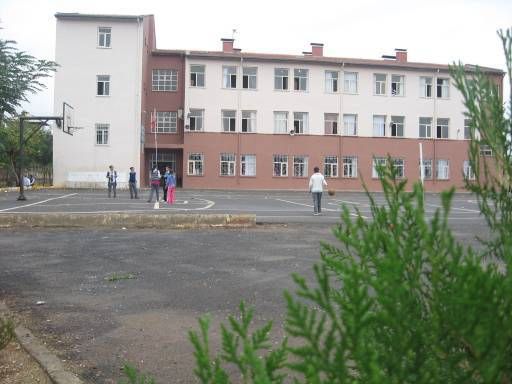 Şehitlik İlkokulu 