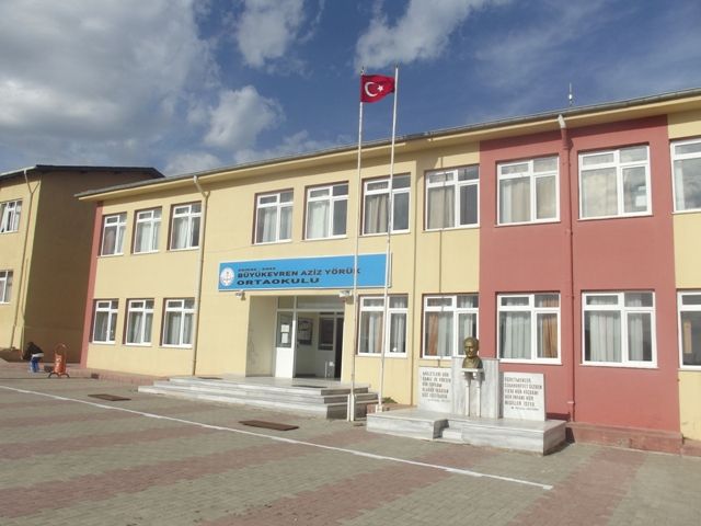 Büyük Evren Aziz Yörük Ortaokulu 