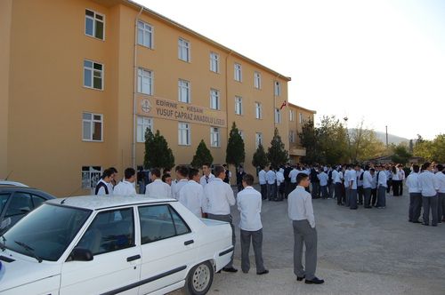 Yusuf Çapraz Anadolu Lisesi 