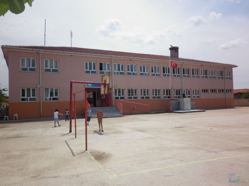 Türkmen İlkokulu 