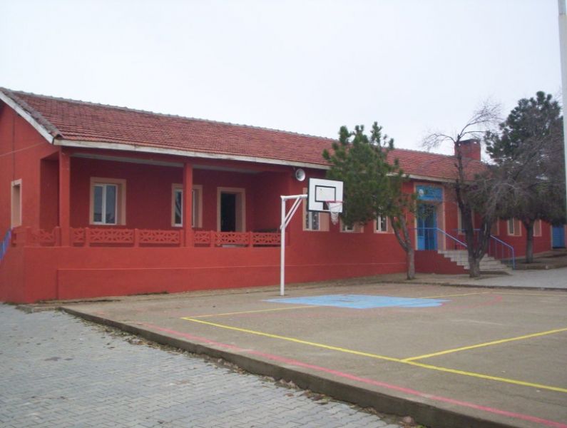 Demirköy İlkokulu 