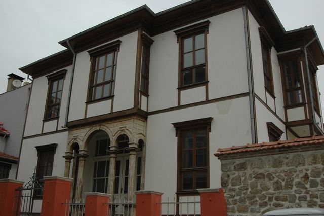 H.hüsnü Tekışık Rehberlik Ve Araştırma Merkezi 