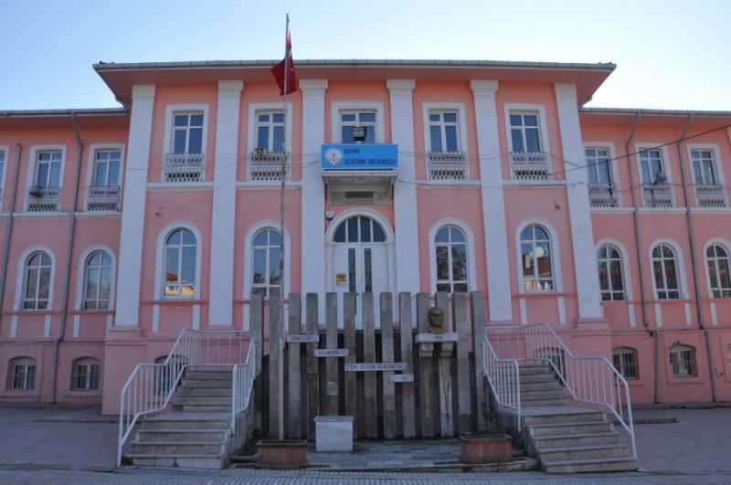 Atatürk Ortaokulu 