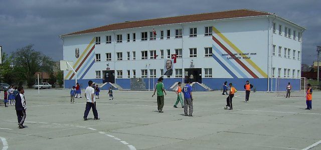 Ticaret Ve Sanayi Odası Ortaokulu 