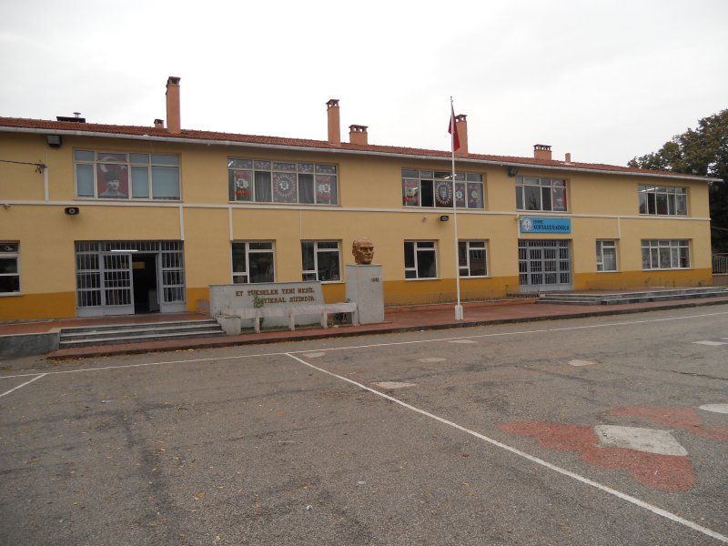Kurtuluş İlkokulu 