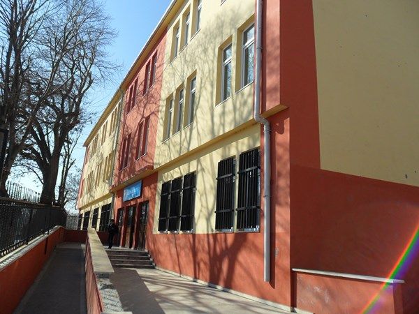 Cumhuriyet İlkokulu 