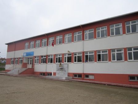 Büyükdöllük Ortaokulu 