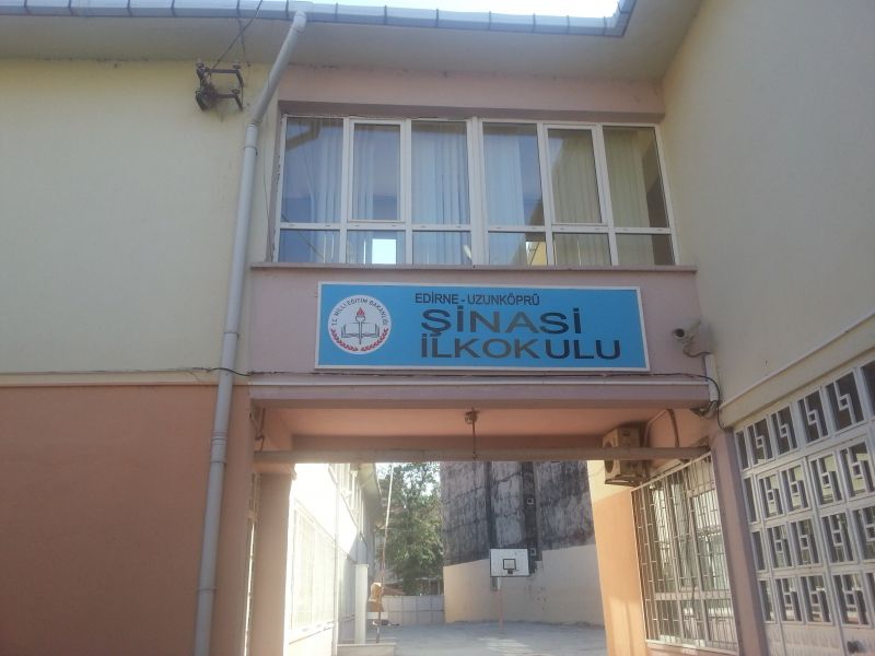 Şinasi İlkokulu 