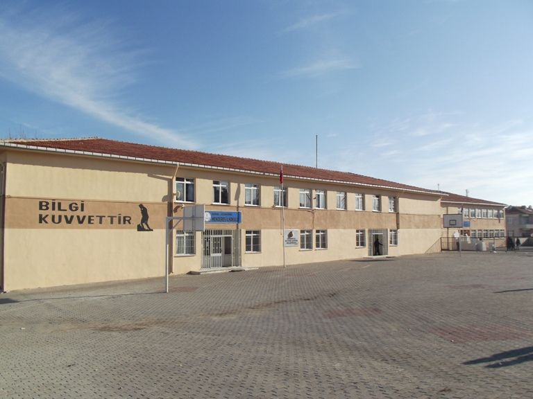Menderes İlkokulu 