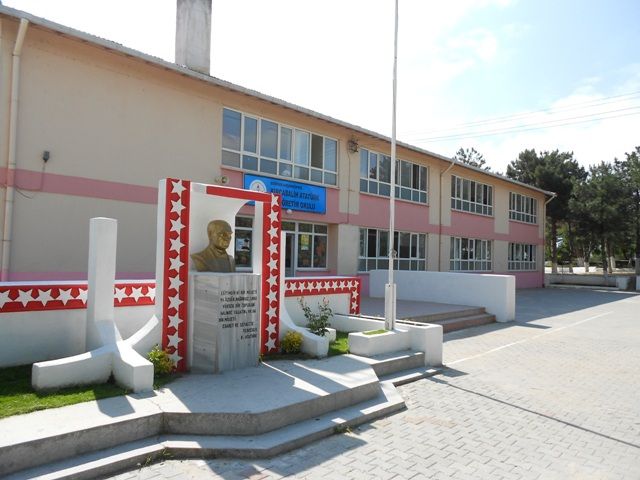 Kırcasalih Atatürk İlkokulu 