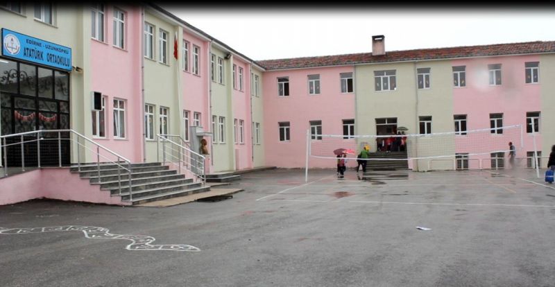 Atatürk Ortaokulu 