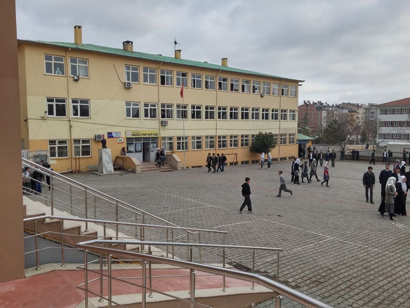 Kovancılar Anadolu İmam Hatip Lisesi 