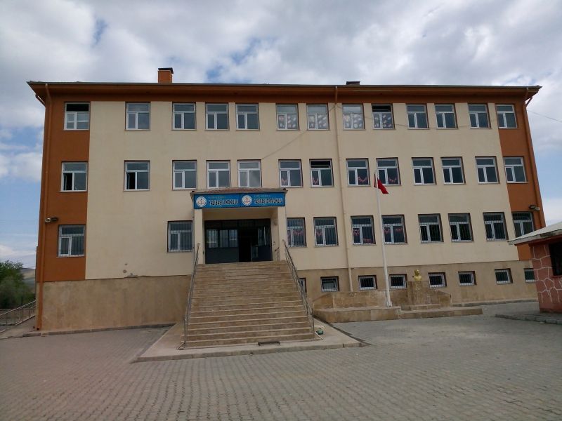 Yazibaşi Ortaokulu 