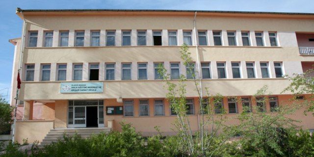 Halk Eğitim Merkezi Ve Akşam Sanat Okulu 