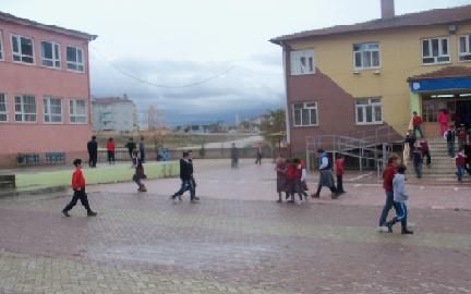 Kıbrıs Şehitleri İlkokulu 
